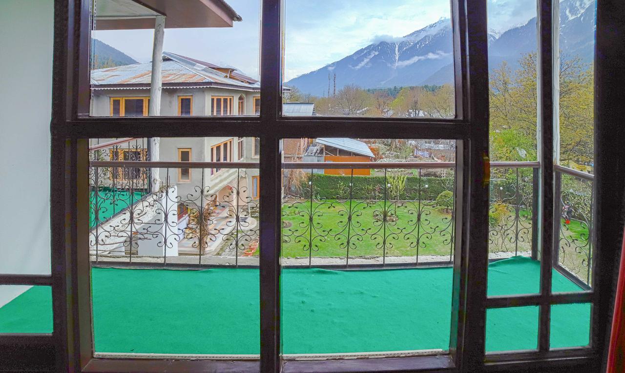 Hotel Premier Pahalgām Exterior foto